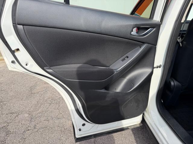 ＣＸ－５ ＸＤ　社外ＨＤＤナビ　フルセグＴＶ　バックカメラ　ＥＴＣ　プッシュスタート　ｉｓｔｏｐ機能　オートライト　ＨＩＤライト　フォグランプ　スマートキー（12枚目）