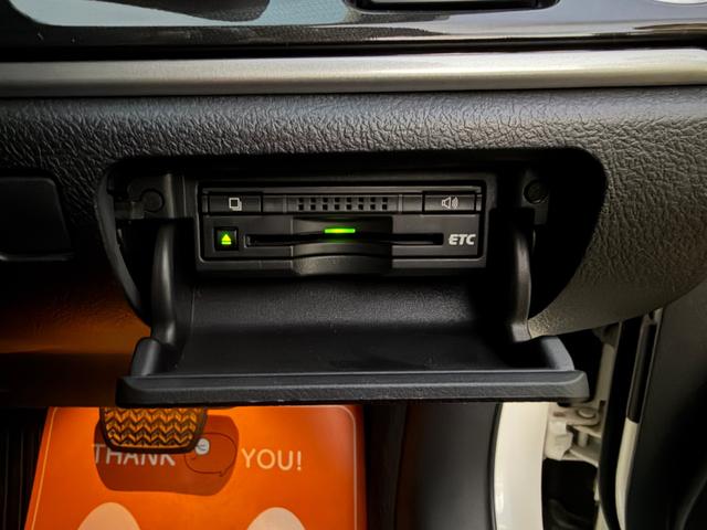 クラウンハイブリッド アスリートＳ　純正ナビ　フルセグＴＶ　クルーズコントロール　バックモニター　シートヒーター　シートベンチレーション　前後ドラレコ　前席パワーシート　Ｂｌｕｅｔｏｏｔｈ　ＥＴＣ　ＨＩＤヘッドライト　プッシュスタート（32枚目）