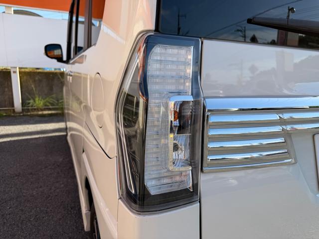 タント カスタムＸ　トップエディションＶＳ　ＳＡＩＩＩ　純正ＳＤナビ　フルセグＴＶ　Ｂｌｕｅｔｏｏｔｈ　パノラミックビューモニター　両側パワースライドドア　スマートアシスト　シートヒーター　スマートキー　ステアリングスイッチ　前ドラレコ　ＬＥＤヘッドライト（60枚目）