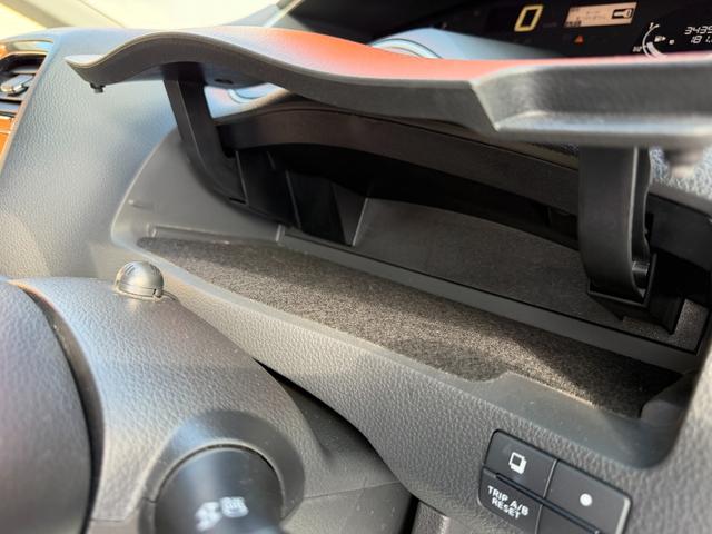 セレナ ハイウェイスター　Ｖセレ＋セーフティ　ＳＨＶ　Ａセフ　純正ＳＤナビ　フルセグＴＶ　アラウンドビューモニター　両側パワスラ　左側オートステップ　ＬＥＤライト　インテリキー　ドラレコ　ＥＴＣ　エマブレ　クルコン　ＢＴオーディオ　全国６か月保証付き（42枚目）