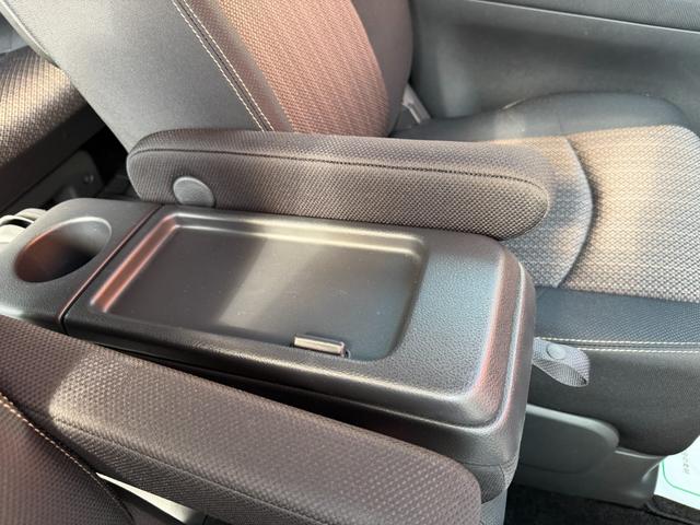 セレナ ハイウェイスター　Ｖセレ＋セーフティ　ＳＨＶ　Ａセフ　純正ＳＤナビ　フルセグＴＶ　アラウンドビューモニター　両側パワスラ　左側オートステップ　ＬＥＤライト　インテリキー　ドラレコ　ＥＴＣ　エマブレ　クルコン　ＢＴオーディオ　全国６か月保証付き（46枚目）