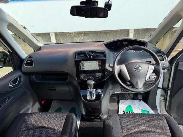 セレナ ハイウェイスター　Ｖセレ＋セーフティ　ＳＨＶ　Ａセフ　純正ＳＤナビ　フルセグＴＶ　アラウンドビューモニター　両側パワスラ　左側オートステップ　ＬＥＤライト　インテリキー　ドラレコ　ＥＴＣ　エマブレ　クルコン　ＢＴオーディオ　全国６か月保証付き（52枚目）