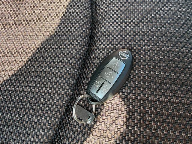 セレナ ハイウェイスター　Ｖセレ＋セーフティ　ＳＨＶ　Ａセフ　純正ＳＤナビ　フルセグＴＶ　アラウンドビューモニター　両側パワスラ　左側オートステップ　ＬＥＤライト　インテリキー　ドラレコ　ＥＴＣ　エマブレ　クルコン　ＢＴオーディオ　全国６か月保証付き（73枚目）