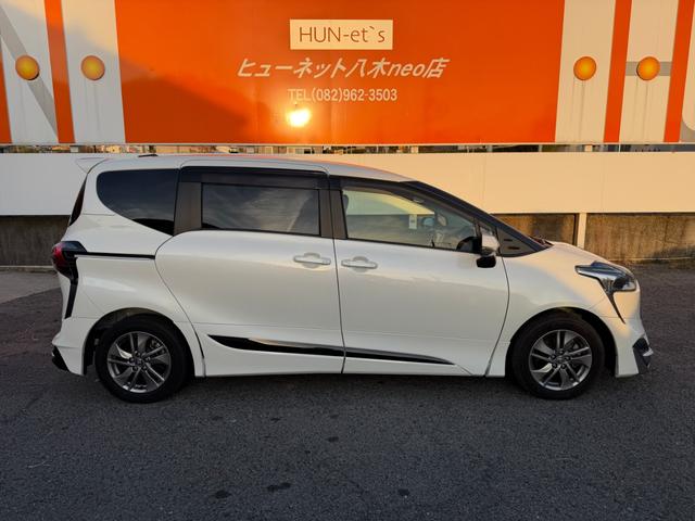 シエンタ G クエロ 純正SDナビ モデリスタエアロF.S.R フルセグTV 両側パワスラ トヨタセーフティセンス 前席シートヒーター ステアリングヒーター バックモニター LEDヘッドライト LEDフォグランプ ETC(3枚目)