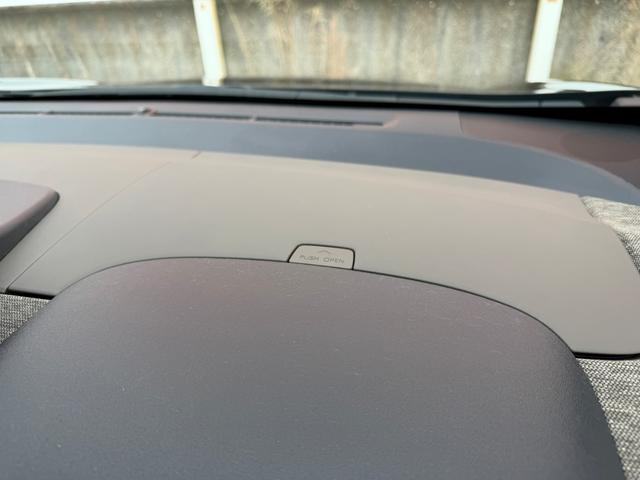 シエンタ ハイブリッドＺ　モデリスタエアロＦ．Ｓ．Ｒ　１０．５インチディスプレイプラスナビ　フルセグＴＶ　１オーナー　　パノラミックビュー　コンフォートＰＫＧ　ＬＥＤヘッドライト　ドラレコ　両側パワスラ　全国１２か月保証（47枚目）