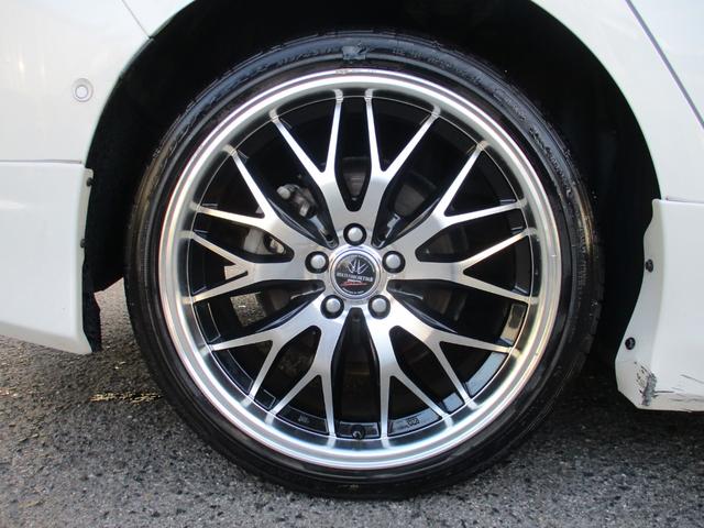 プリウス Aプレミアム サンルーフ モデリスタエアロ 社外18アルミ ローダウンサス 純正ワイドナビ フルセグ バックモニター ブルートゥース ビルトインETC ブラックレザー シートヒーター BSM HUD AC100V(13枚目)