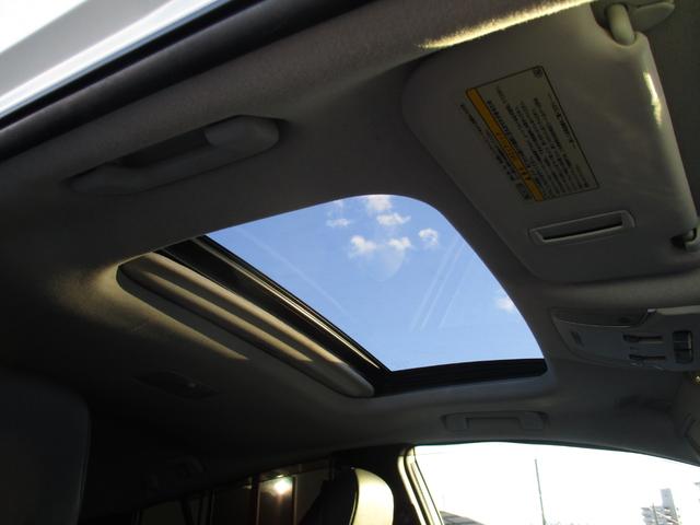 プリウス Aプレミアム サンルーフ モデリスタエアロ 社外18アルミ ローダウンサス 純正ワイドナビ フルセグ バックモニター ブルートゥース ビルトインETC ブラックレザー シートヒーター BSM HUD AC100V(46枚目)