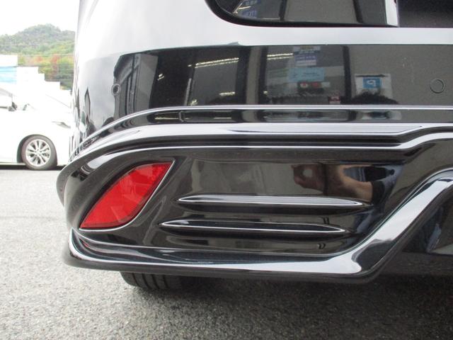 プリウス Ａツーリングセレクション　ＴＲＤエアロ　ＴＲＤ１８インチＡＷ　ＡＬＰＩＮＥ９インチナビ　フルセグＴＶ　ＤＶＤ　バックカメラ　レーダークルーズコントロール　トヨタセーフティセンス　ＬＥＤヘッドライト　レザーシート　シートヒーター（15枚目）