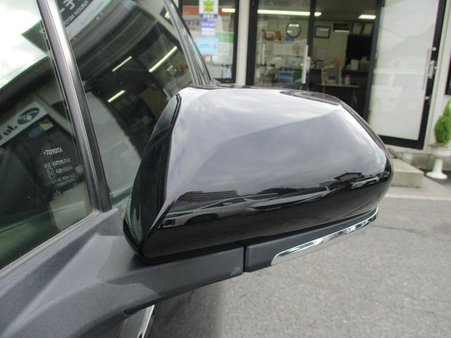 プリウス Ａツーリングセレクション　ＴＲＤエアロ　ＴＲＤ１８インチＡＷ　ＡＬＰＩＮＥ９インチナビ　フルセグＴＶ　ＤＶＤ　バックカメラ　レーダークルーズコントロール　トヨタセーフティセンス　ＬＥＤヘッドライト　レザーシート　シートヒーター（19枚目）