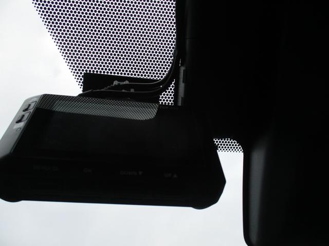 プリウス Ａツーリングセレクション　ＴＲＤエアロ　ＴＲＤ１８インチＡＷ　ＡＬＰＩＮＥ９インチナビ　フルセグＴＶ　ＤＶＤ　バックカメラ　レーダークルーズコントロール　トヨタセーフティセンス　ＬＥＤヘッドライト　レザーシート　シートヒーター（45枚目）