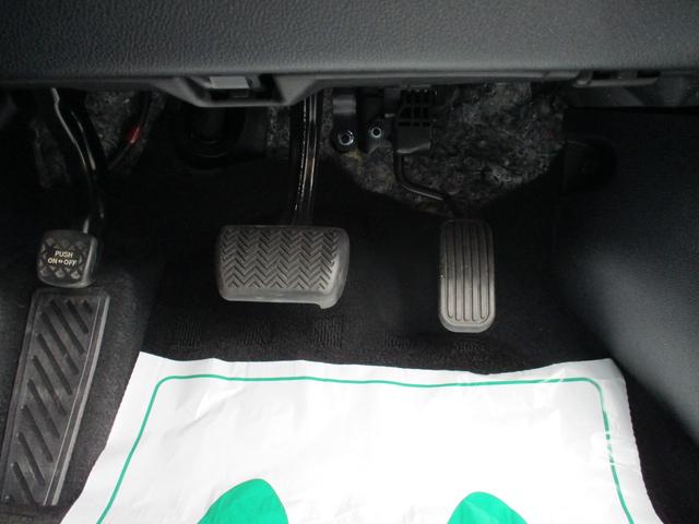 プリウス Ａツーリングセレクション　ＴＲＤエアロ　ＴＲＤ１８インチＡＷ　ＡＬＰＩＮＥ９インチナビ　フルセグＴＶ　ＤＶＤ　バックカメラ　レーダークルーズコントロール　トヨタセーフティセンス　ＬＥＤヘッドライト　レザーシート　シートヒーター（46枚目）