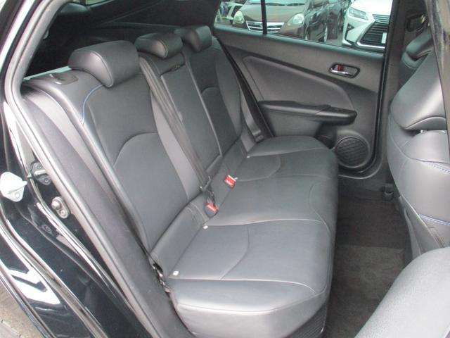 プリウス Ａツーリングセレクション　ＴＲＤエアロ　ＴＲＤ１８インチＡＷ　ＡＬＰＩＮＥ９インチナビ　フルセグＴＶ　ＤＶＤ　バックカメラ　レーダークルーズコントロール　トヨタセーフティセンス　ＬＥＤヘッドライト　レザーシート　シートヒーター（49枚目）