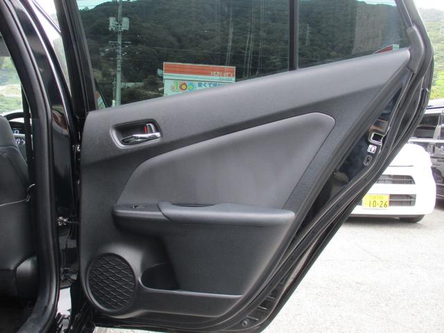 プリウス Ａツーリングセレクション　ＴＲＤエアロ　ＴＲＤ１８インチＡＷ　ＡＬＰＩＮＥ９インチナビ　フルセグＴＶ　ＤＶＤ　バックカメラ　レーダークルーズコントロール　トヨタセーフティセンス　ＬＥＤヘッドライト　レザーシート　シートヒーター（60枚目）