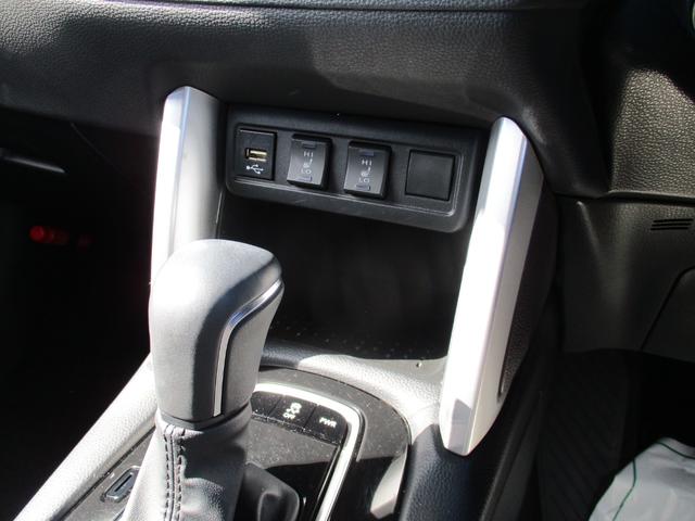 カローラクロス Z パノラマルーフ モデリスタエアロ モデリスタカラードフェンダー ハーフレザーシート HUD 社外18アルミ アルパイン9インチナビ フルセグ ブルートゥース DVD ドラレコ ビルトインETC2.0(25枚目)