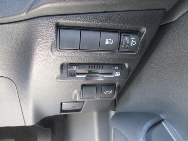 カローラクロス Z パノラマルーフ モデリスタエアロ モデリスタカラードフェンダー ハーフレザーシート HUD 社外18アルミ アルパイン9インチナビ フルセグ ブルートゥース DVD ドラレコ ビルトインETC2.0(34枚目)