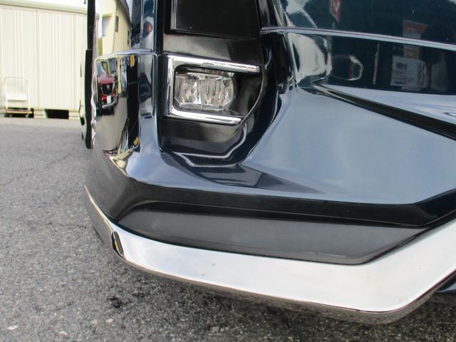 ノア ハイブリッドSi ダブルバイビー モデリスタエアロ 純正10インチワイドナビ 純正フリップダウンモニター フルセグTV ブルートゥース バックモニター 両側パワースライド ハーフレザー調シート F左右シートヒーター 社外18インチAW(7枚目)