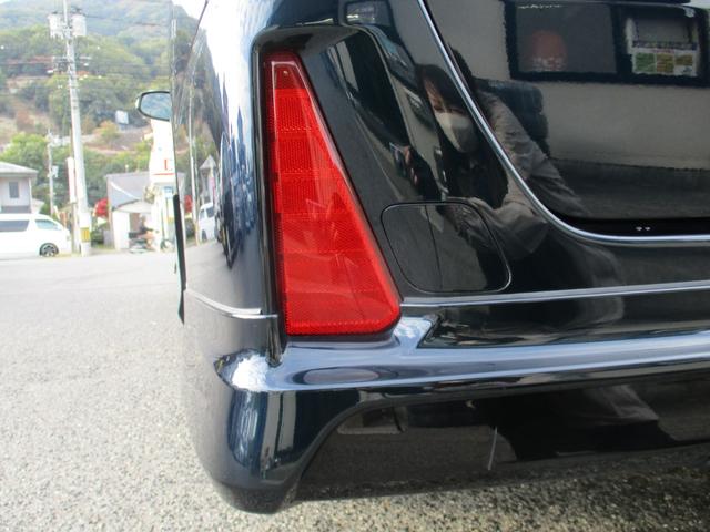 ノア ハイブリッドSi ダブルバイビー モデリスタエアロ 純正10インチワイドナビ 純正フリップダウンモニター フルセグTV ブルートゥース バックモニター 両側パワースライド ハーフレザー調シート F左右シートヒーター 社外18インチAW(18枚目)