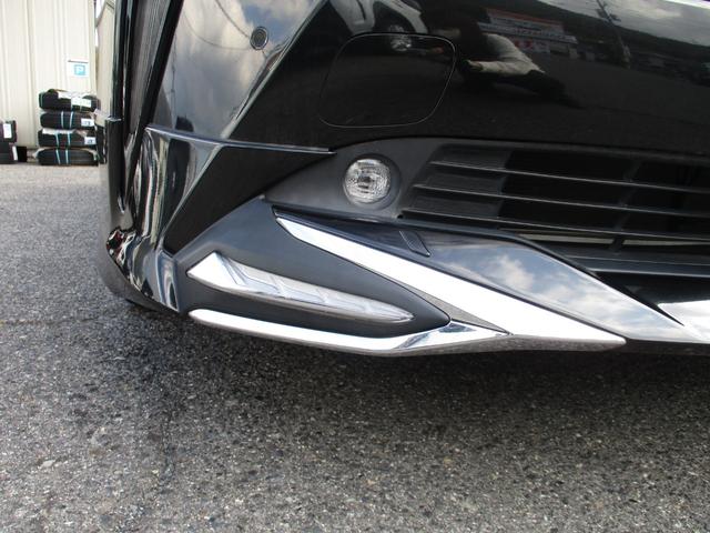 プリウス Ｓツーリングセレクション・ブラックエディション　モデリスタエアロ　純正ワイドナビ　フルセグＴＶ　全方位カメラ　社外１８インチＡＷ　レーダークルーズコントロール　トヨタセーフティセンス　オートライト　ＬＥＤヘッドライト　オートマチックハイビーム（5枚目）