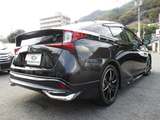 プリウス Ｓツーリングセレクション・ブラックエディション　モデリスタエアロ　純正ワイドナビ　フルセグＴＶ　全方位カメラ　社外１８インチＡＷ　レーダークルーズコントロール　トヨタセーフティセンス　オートライト　ＬＥＤヘッドライト　オートマチックハイビーム（9枚目）