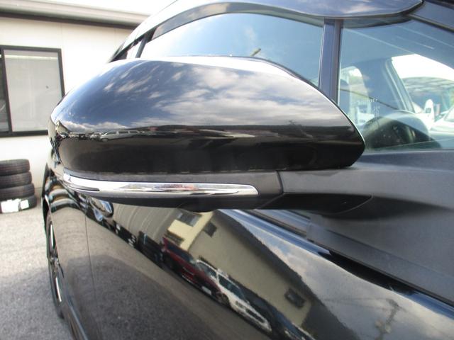 プリウス Ｓツーリングセレクション・ブラックエディション　モデリスタエアロ　純正ワイドナビ　フルセグＴＶ　全方位カメラ　社外１８インチＡＷ　レーダークルーズコントロール　トヨタセーフティセンス　オートライト　ＬＥＤヘッドライト　オートマチックハイビーム（16枚目）