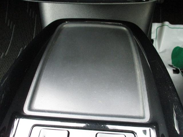 プリウス Ｓツーリングセレクション・ブラックエディション　モデリスタエアロ　純正ワイドナビ　フルセグＴＶ　全方位カメラ　社外１８インチＡＷ　レーダークルーズコントロール　トヨタセーフティセンス　オートライト　ＬＥＤヘッドライト　オートマチックハイビーム（28枚目）