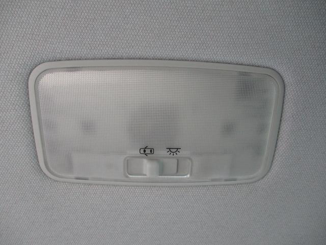 プリウス Ｓツーリングセレクション・ブラックエディション　モデリスタエアロ　純正ワイドナビ　フルセグＴＶ　全方位カメラ　社外１８インチＡＷ　レーダークルーズコントロール　トヨタセーフティセンス　オートライト　ＬＥＤヘッドライト　オートマチックハイビーム（53枚目）