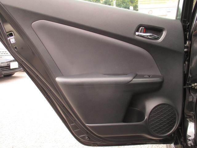 プリウス Ｓツーリングセレクション・ブラックエディション　モデリスタエアロ　純正ワイドナビ　フルセグＴＶ　全方位カメラ　社外１８インチＡＷ　レーダークルーズコントロール　トヨタセーフティセンス　オートライト　ＬＥＤヘッドライト　オートマチックハイビーム（59枚目）