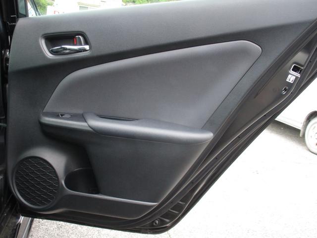 プリウス Ｓツーリングセレクション・ブラックエディション　モデリスタエアロ　純正ワイドナビ　フルセグＴＶ　全方位カメラ　社外１８インチＡＷ　レーダークルーズコントロール　トヨタセーフティセンス　オートライト　ＬＥＤヘッドライト　オートマチックハイビーム（60枚目）