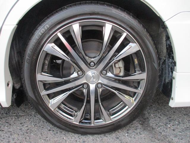 ヴォクシー ハイブリッドＺＳ　煌ＩＩ　モデリスタエアロ　１オーナー　ワイドディスプレイオーディオ　ブルートゥース　バックモニター　デジタルインナーミラー　社外１８アルミ　ローダウンサス　セーフティセンス　コーナーセンサー　ドラレコ　ＥＴＣ（12枚目）