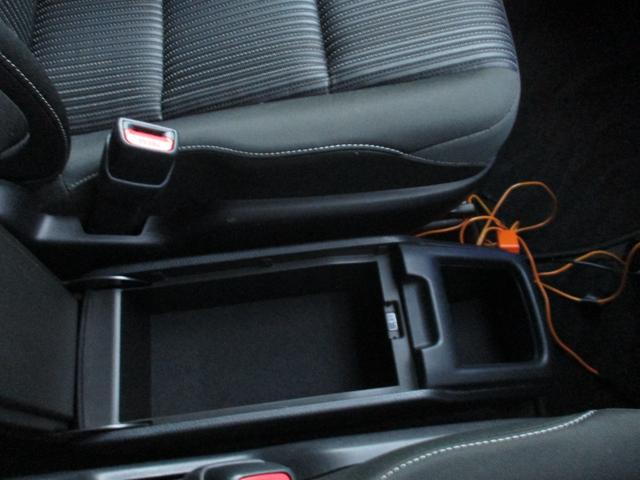 ヴォクシー ハイブリッドＺＳ　煌ＩＩ　モデリスタエアロ　１オーナー　ワイドディスプレイオーディオ　ブルートゥース　バックモニター　デジタルインナーミラー　社外１８アルミ　ローダウンサス　セーフティセンス　コーナーセンサー　ドラレコ　ＥＴＣ（26枚目）