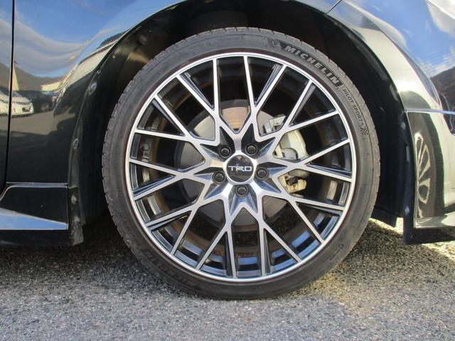 カローラツーリング ハイブリッド　ダブルバイビー　モデリスタエアロ　ＴＲＤ１８インチＡＷ　純正ディスプレイオーディオ　トヨタセーフティセンス　レーダークルーズコントロール　バックカメラ　ステアリングヒーター　ハーフレザーシート　シートヒーター（14枚目）