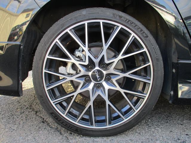 カローラツーリング ハイブリッド　ダブルバイビー　モデリスタエアロ　ＴＲＤ１８インチＡＷ　純正ディスプレイオーディオ　トヨタセーフティセンス　レーダークルーズコントロール　バックカメラ　ステアリングヒーター　ハーフレザーシート　シートヒーター（15枚目）