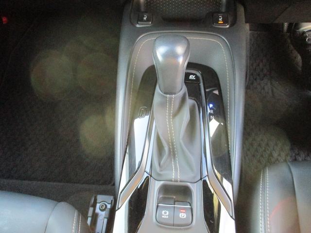 カローラツーリング ハイブリッド　ダブルバイビー　モデリスタエアロ　ＴＲＤ１８インチＡＷ　純正ディスプレイオーディオ　トヨタセーフティセンス　レーダークルーズコントロール　バックカメラ　ステアリングヒーター　ハーフレザーシート　シートヒーター（24枚目）