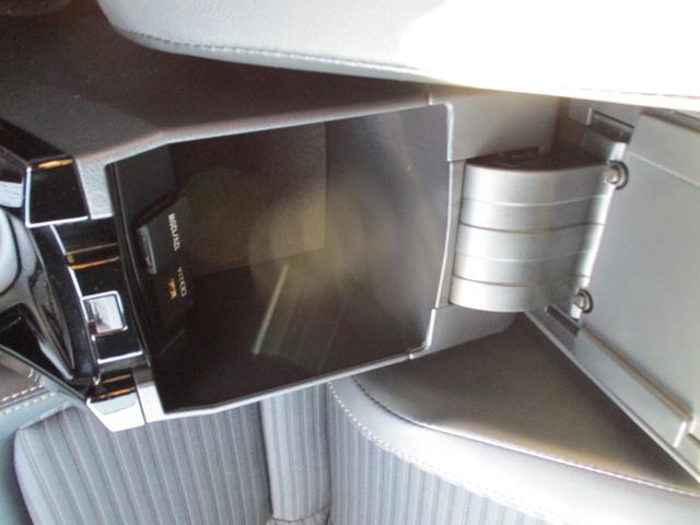 カローラツーリング ハイブリッド　ダブルバイビー　モデリスタエアロ　ＴＲＤ１８インチＡＷ　純正ディスプレイオーディオ　トヨタセーフティセンス　レーダークルーズコントロール　バックカメラ　ステアリングヒーター　ハーフレザーシート　シートヒーター（27枚目）