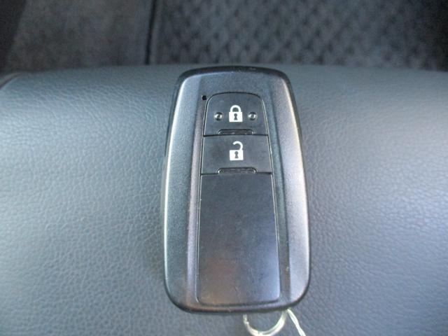 カローラツーリング ハイブリッド　ダブルバイビー　モデリスタエアロ　ＴＲＤ１８インチＡＷ　純正ディスプレイオーディオ　トヨタセーフティセンス　レーダークルーズコントロール　バックカメラ　ステアリングヒーター　ハーフレザーシート　シートヒーター（55枚目）