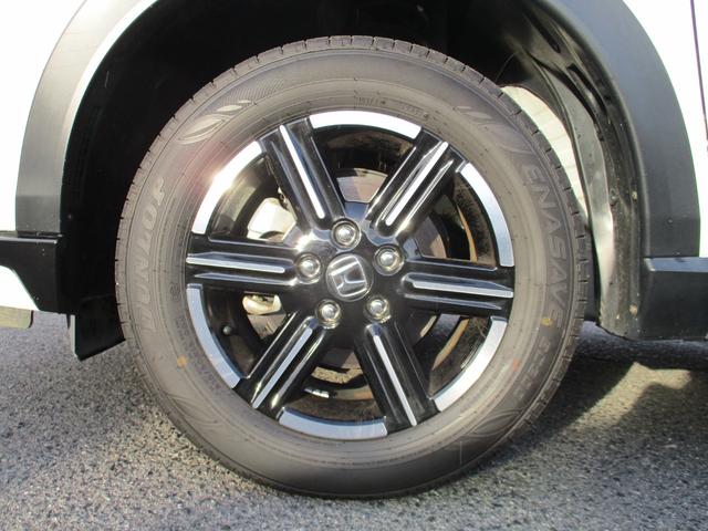 ヴェゼル Ｇ　純正エアロ　ギャザーズワイドナビ　フルセグ　バックモニター　ブルートゥース　ＣＤ・ＤＶＤ再生　ビルトインＥＴＣ　ＵＳＢ　ワイヤレス充電　ブレーキＨＯＬＤ　追従型クルコン　レーンキープ　コーナーセンサー（11枚目）