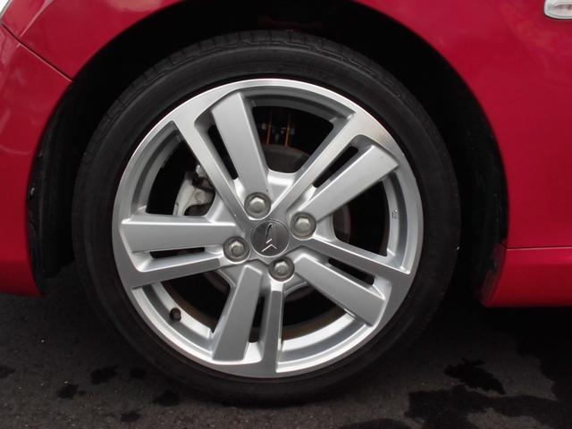 �����P�U�C���`�A���~�z�C�[���I�傫�ȏ����Ȃ����ꂢ�ȏ�Ԃł��I