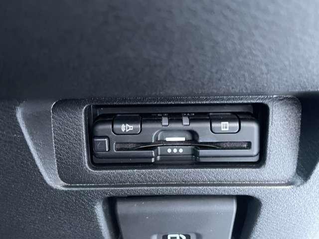 ノート X ★自動(被害軽減)ブレーキ★踏み間違い衝突防止★車線逸脱警報★アラウンドモニター★メモリーナビ★フルセグTV★LEDライト★ドラレコ★(13枚目)