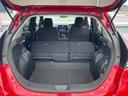 後部座席を倒せば 広々スペース 大きな荷物もバッチリ積み込みできますよ♪
