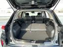 《ラゲッジルーム》後部座席を倒せば大きな荷物も積むことが出来ます!!大きなゴルフバックなどもつめます。
