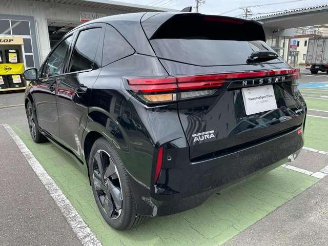 日産 オーラ