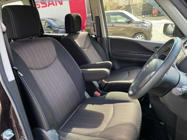 セレナ ハイウェイスター　Ｖセレ＋セーフティＩＩ　ＳＨＶ　２．０　ハイウェイスター　Ｖセレクション＋ＳａｆｅｔｙＩＩ　Ｓ－ＨＹＢＲＩＤ　禁煙ワンオーナー車　純正ナビ　リヤフリップダウンモニター　ＥＴＣ　アラウンドビューモニター（12枚目）