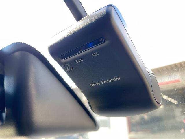 セレナ ハイウェイスター　Ｖセレ＋セーフティＩＩ　ＳＨＶ　２．０　ハイウェイスター　Ｖセレクション＋ＳａｆｅｔｙＩＩ　Ｓ－ＨＹＢＲＩＤ　禁煙ワンオーナー車　純正ナビ　リヤフリップダウンモニター　ＥＴＣ　アラウンドビューモニター（24枚目）