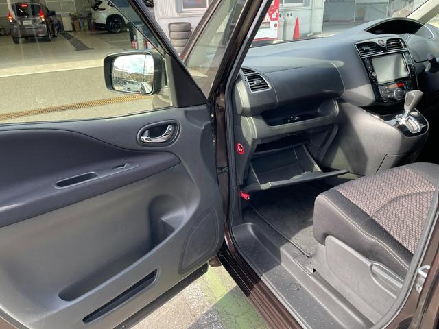 セレナ ハイウェイスター　Ｖセレ＋セーフティＩＩ　ＳＨＶ　２．０　ハイウェイスター　Ｖセレクション＋ＳａｆｅｔｙＩＩ　Ｓ－ＨＹＢＲＩＤ　禁煙ワンオーナー車　純正ナビ　リヤフリップダウンモニター　ＥＴＣ　アラウンドビューモニター（46枚目）