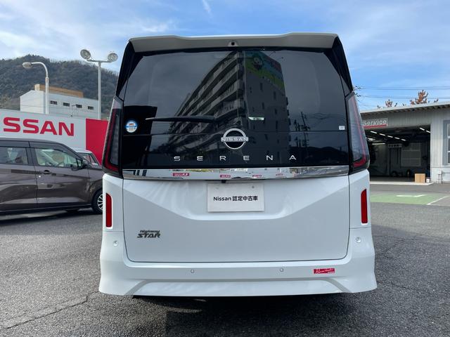 ���@���Ёu���[�U�[���r���[�v�����m�F���������B��X�̂��q�l���̎p���E���S�������[��������������̂Ǝv���܂��@��