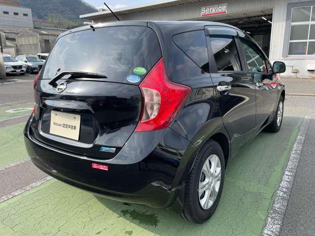 ノート メダリスト　１．２　メダリスト　自社販売ワンオーナー　純正ナビ　地デジ（6枚目）