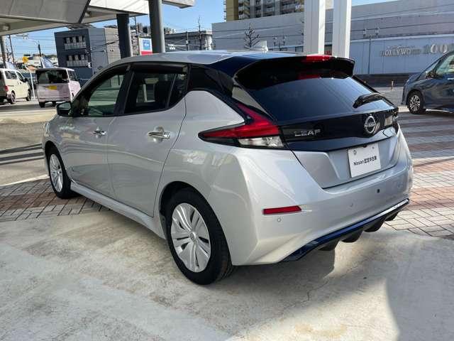 リーフ Ｓ　ハンドル・シートヒーター　ＥＴＣ２．０　純正ナビ　Ｂｌｕｅｔｏｏｔｈ　バックカメラ　ＬＥＤヘッドライト　オートライト　ハイビームアシスト　前後ドラレコ　インテリジェントキー（10枚目）