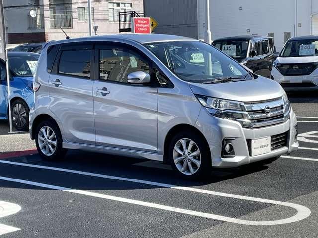 デイズ ハイウェイスター　Ｘ　６６０　ハイウェイスターＸ　純正ナビ　ミュージックサーバー　Ｂｌｕｅｔｏｏｔｈ　ＥＴＣ　アラウンドビューカメラ　キセノンライト　オートライト　ハイビームアシスト（11枚目）