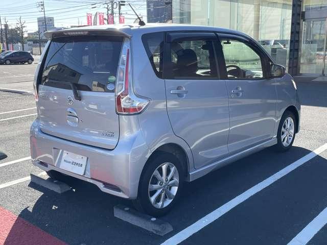 デイズ ハイウェイスター　Ｘ　６６０　ハイウェイスターＸ　純正ナビ　ミュージックサーバー　Ｂｌｕｅｔｏｏｔｈ　ＥＴＣ　アラウンドビューカメラ　キセノンライト　オートライト　ハイビームアシスト（13枚目）