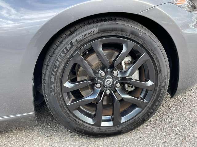 �A���~�z�C�[���̂������ő������r�V�b�ƈ������܂��Ă܂��B�I�V�����͂�͂葫������